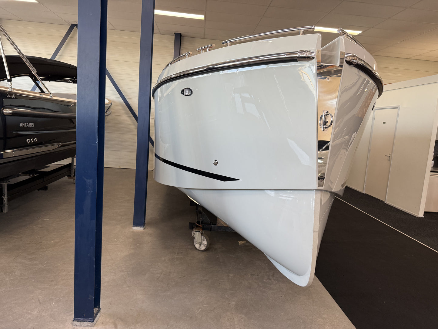 New Maxima 700 Sport- 2025