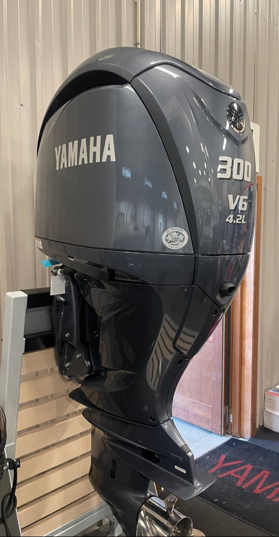 New Yamaha lower completeunit assembly for F300 NCB Outboard Engine
