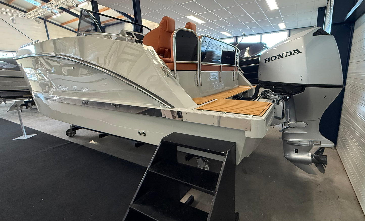 New Maxima 700 Sport- 2025